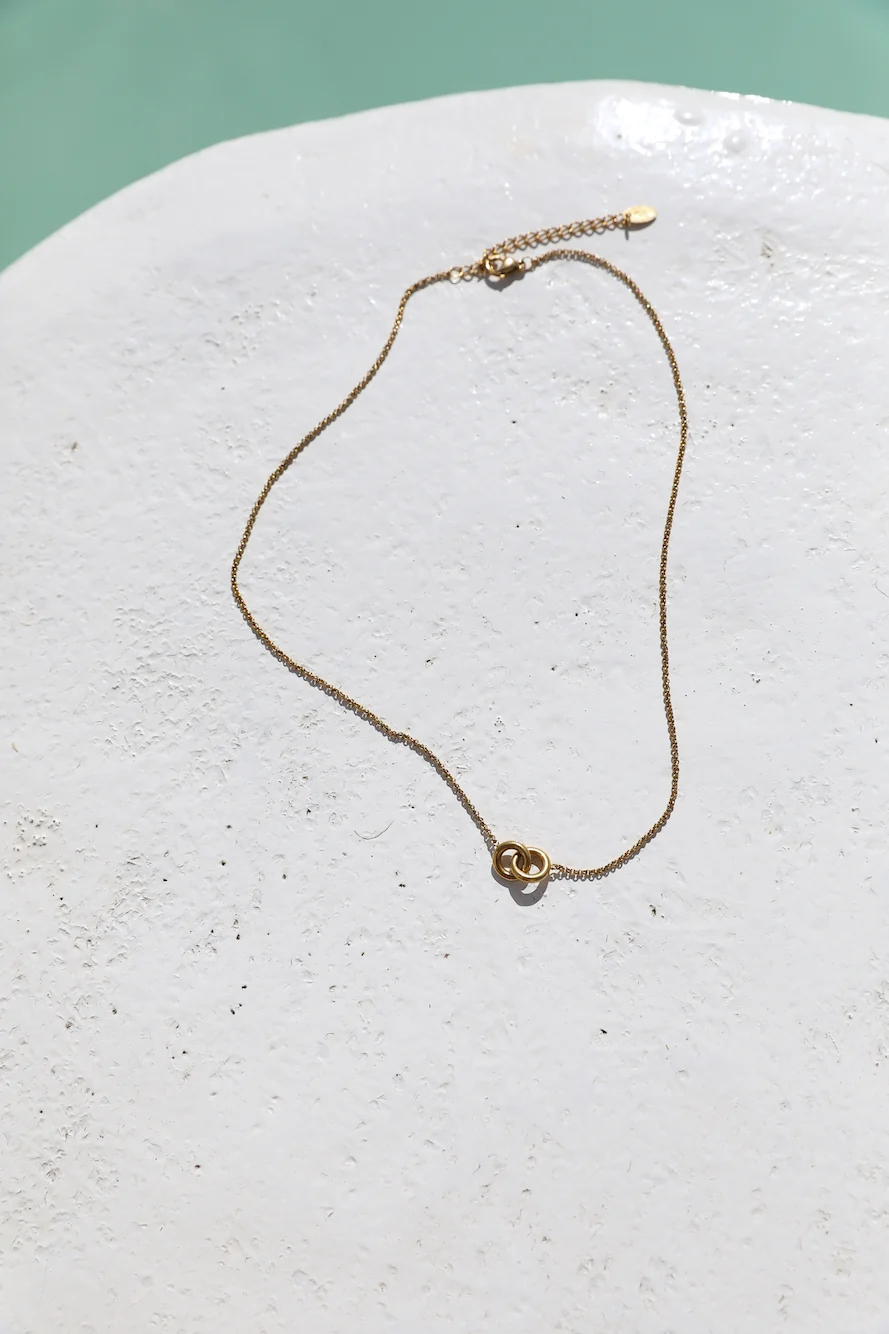 18k gold plated Caught In Destiny Necklace - Image 2