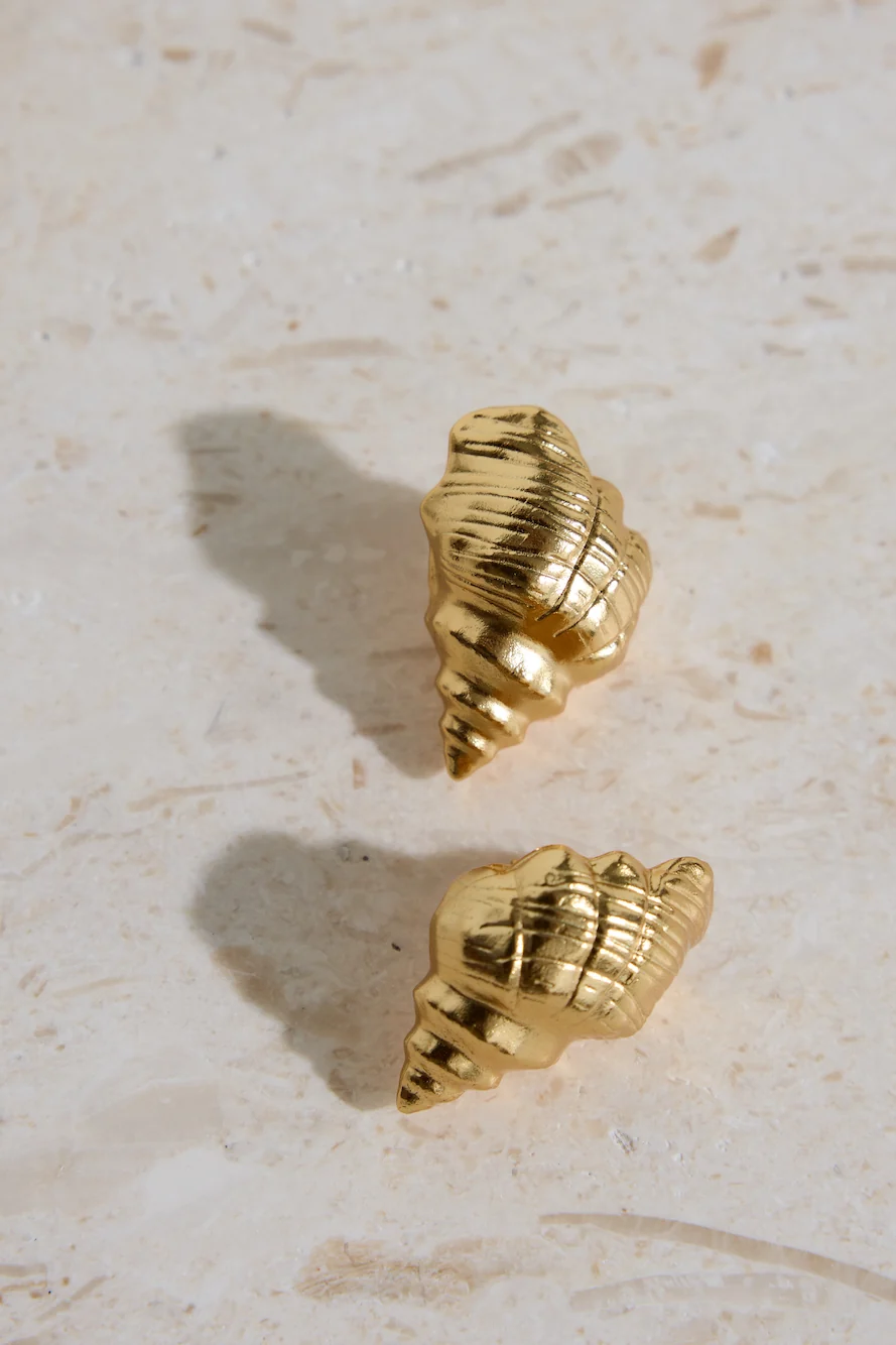 18K Gold Plated Find Your Shell Earrings - Image 3