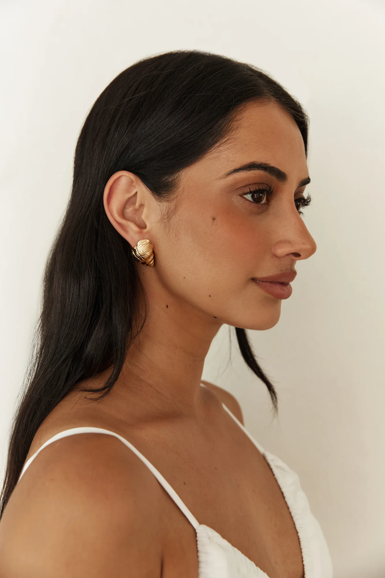 18K Gold Plated Find Your Shell Earrings - Image 5