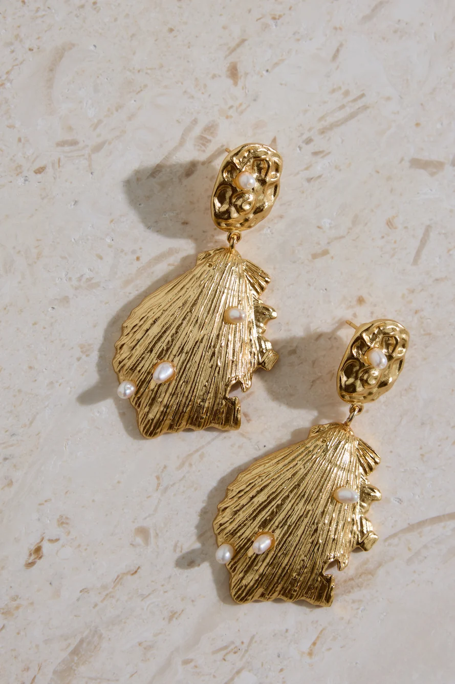 18K Gold Plated Pure Heart Earrings Gold - Image 5