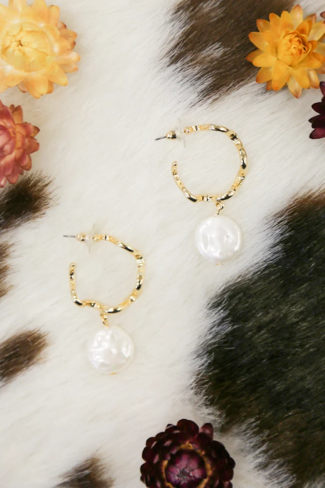 Atmosphere Earrings Gold - Image 2