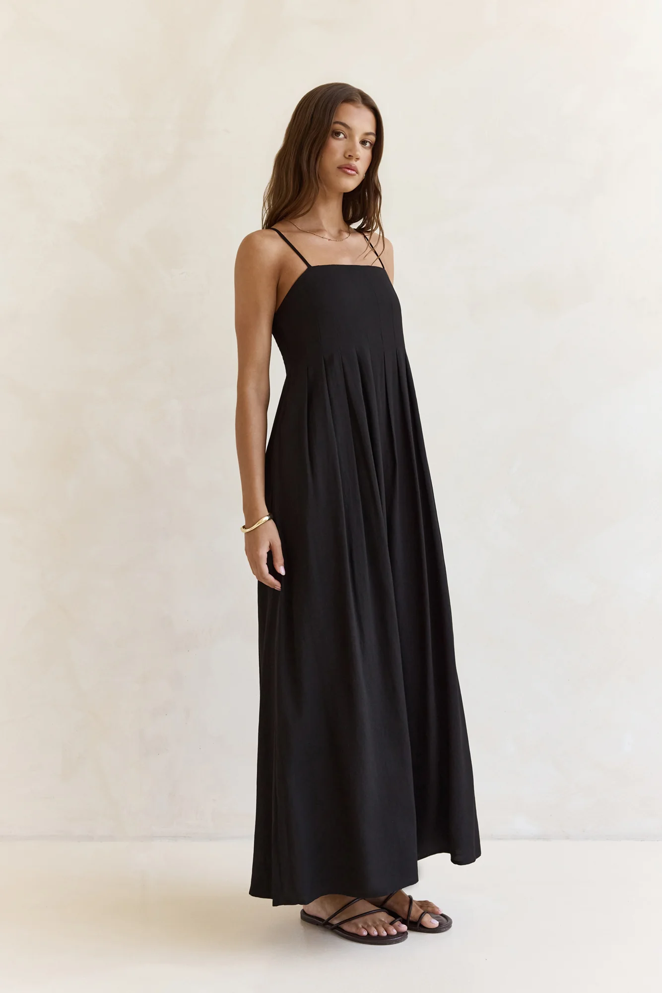 Highrise Skies Maxi Dress Black - Image 5