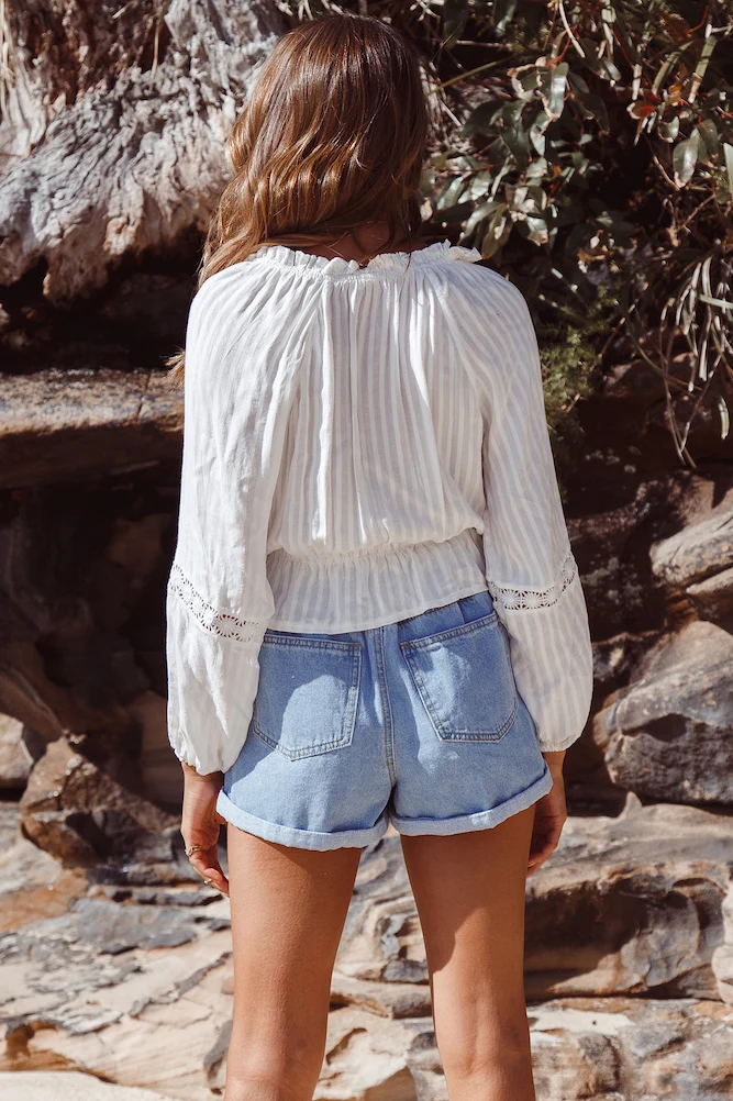 Hold On Crop Top White - Image 5