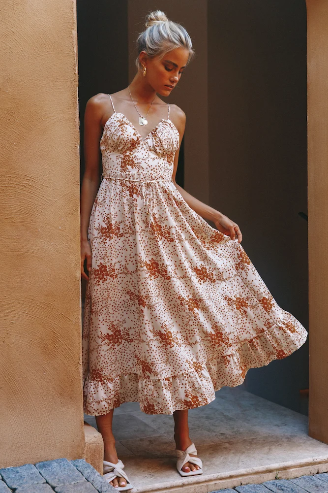 Holding On Maxi Dress Beige - Image 4