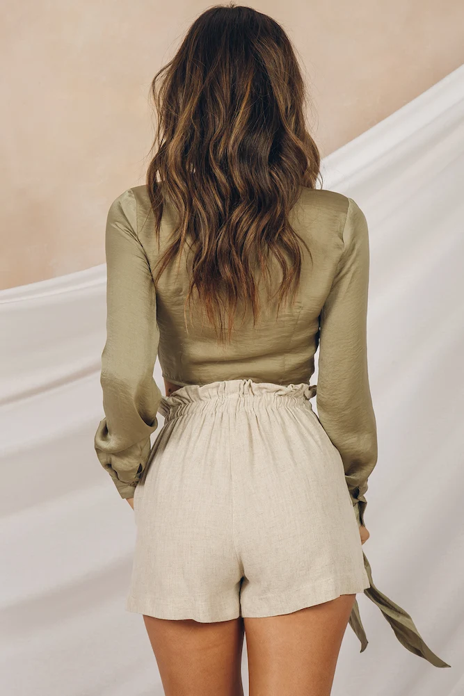 Holly Oaks Shorts Beige - Image 6