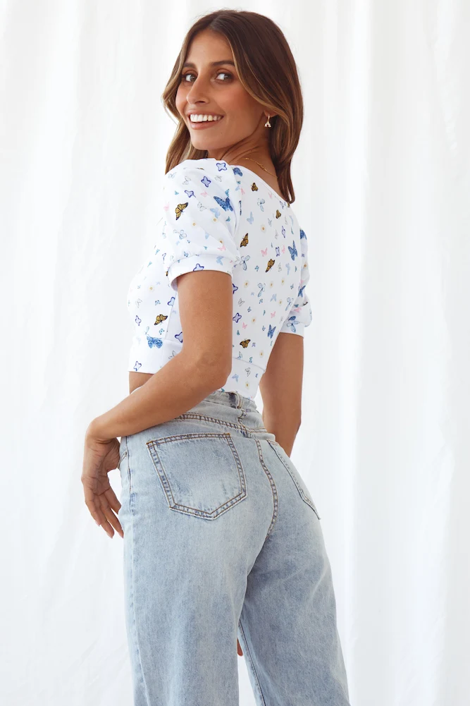 Monarch Moment Crop Tee - Image 9