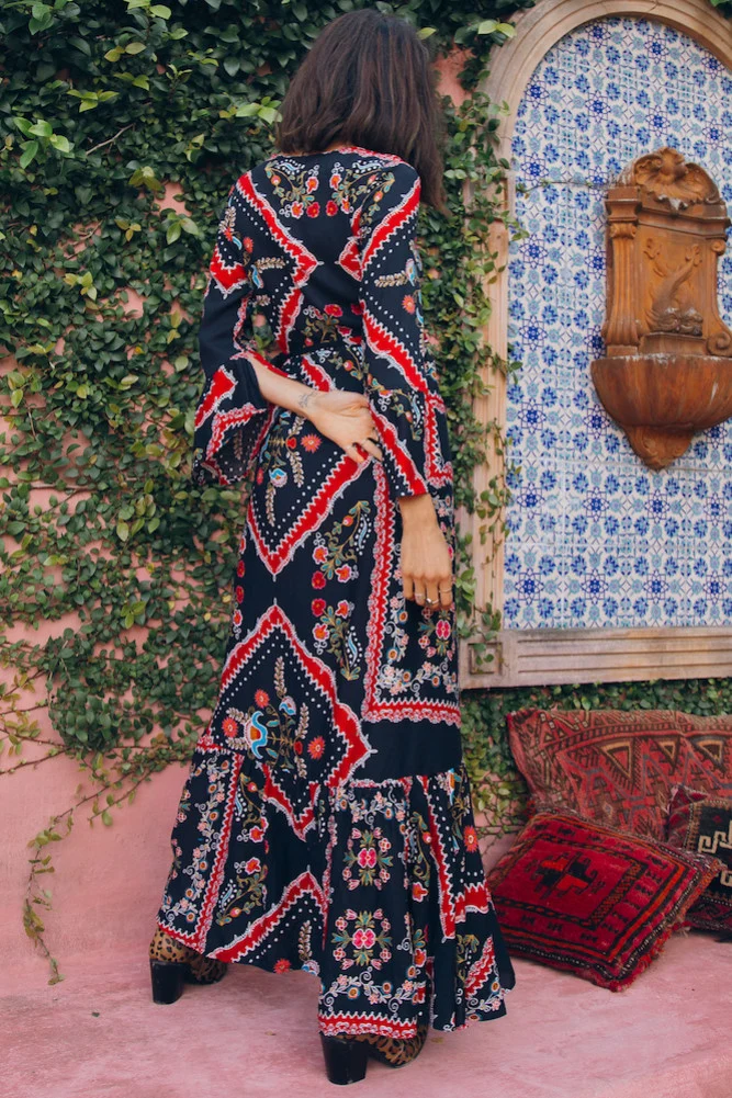Moving To New York Maxi Dress Black - Image 6