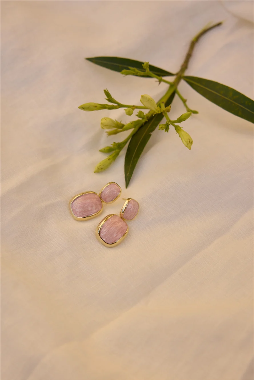 Rose Drops Earrings Pink