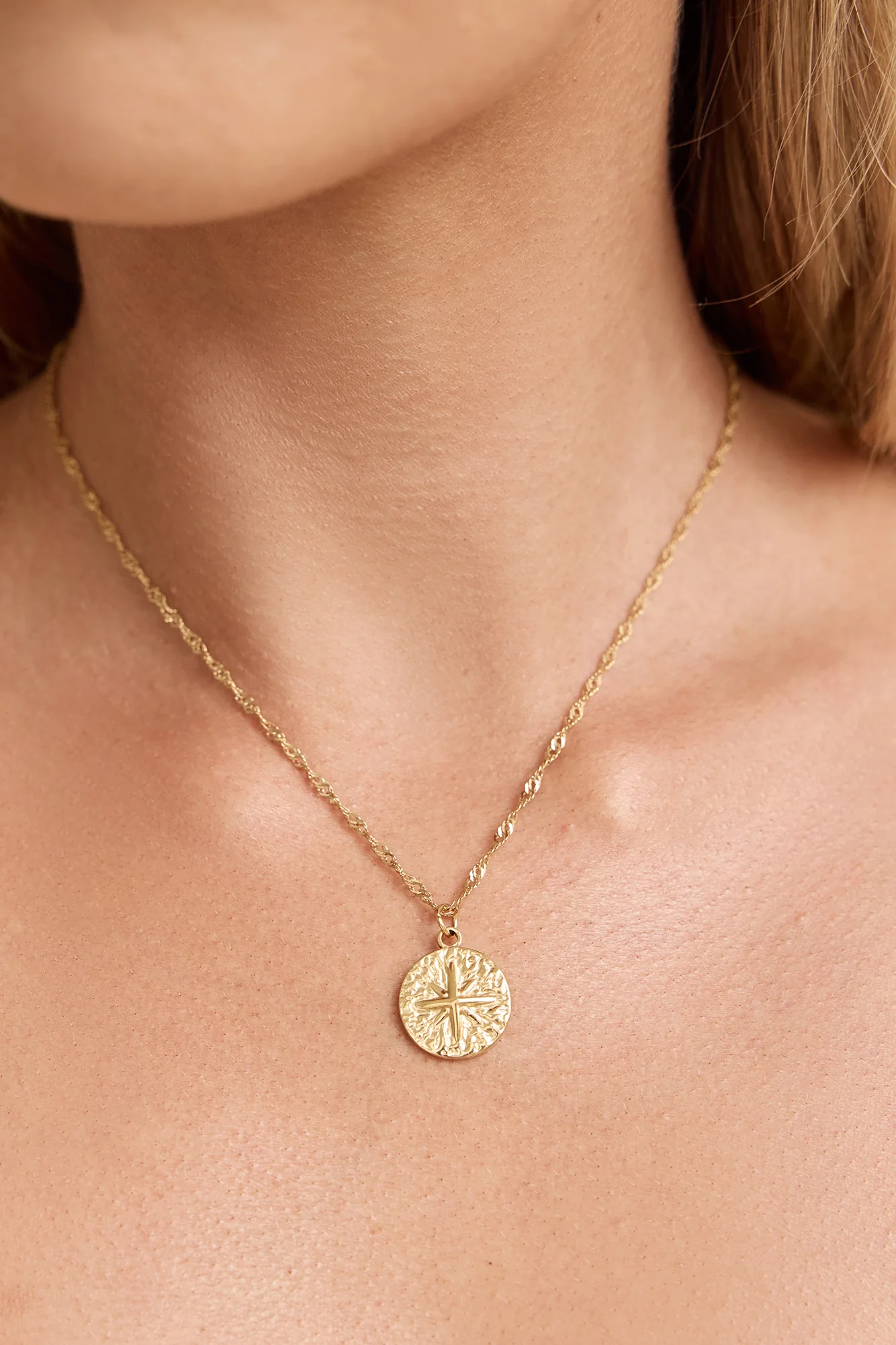 Sand Dollars Necklace Gold
