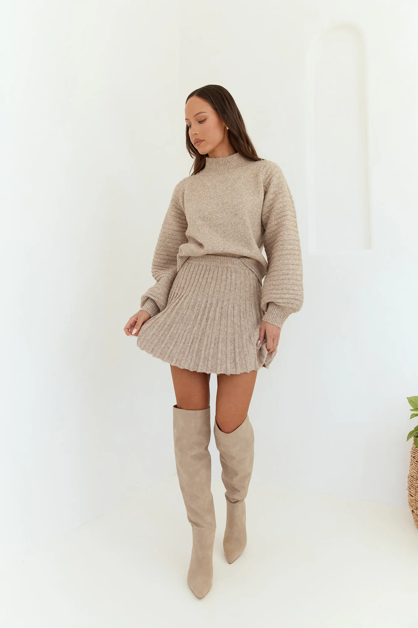 Seasonal Style Knit Mini Skirt Camel - Image 3