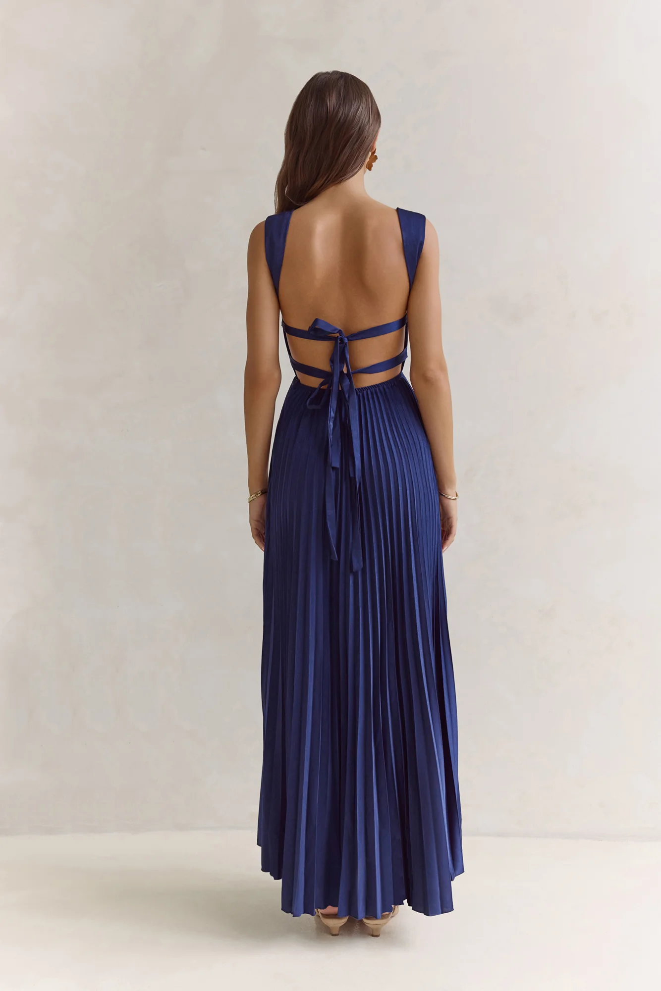 Song Of The Sky Plisse Maxi Dress Navy - Image 2