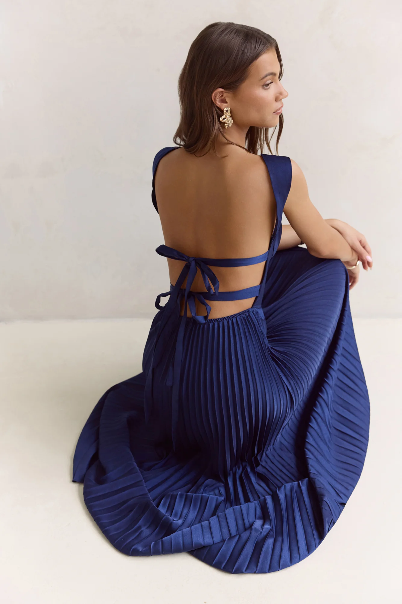 Song Of The Sky Plisse Maxi Dress Navy - Image 7