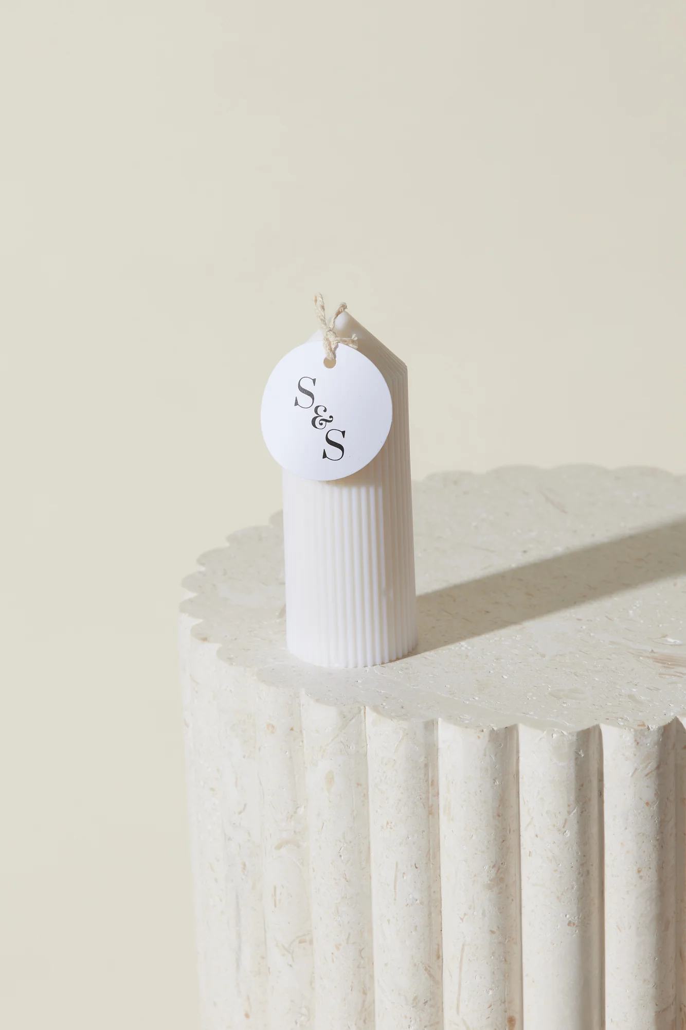 SUMMER & SPADE Madison Candle White - Image 3