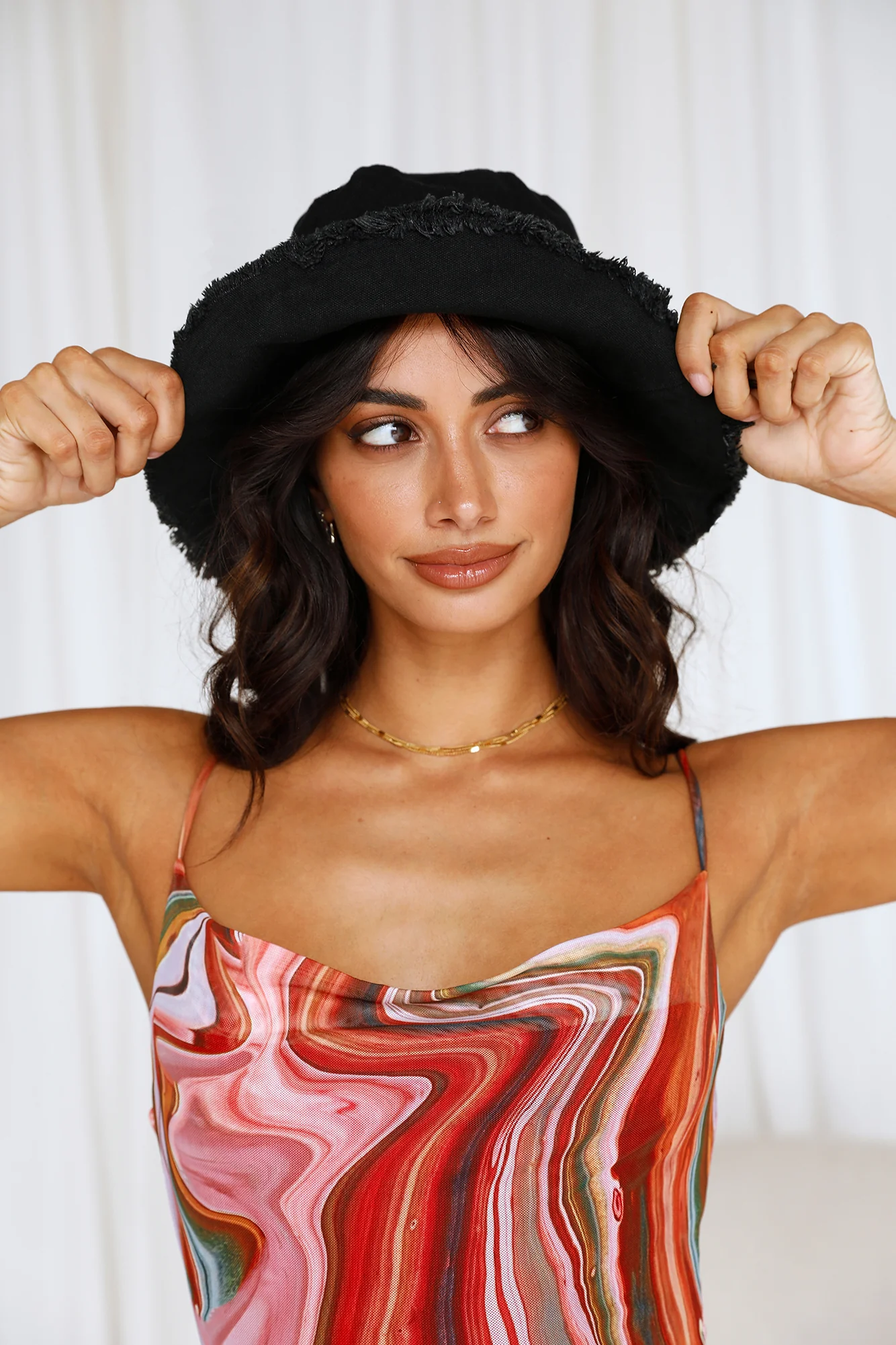 Sun Shower Bucket Hat Black - Image 2